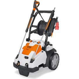 RE 362 PLUS PAINEPESURI 1080L/H 180BAR