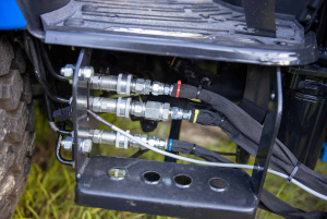 Traktori Solis 26 HST 4WD, Etukuormaajalla 6