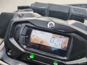 Can-Am Outlander Max 6