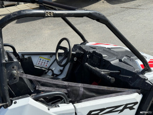 Polaris RZR 200 EFI 5