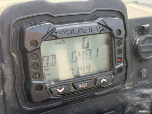 Polaris RZR 200 EFI 6