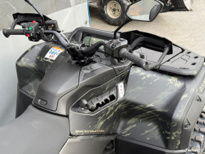 Can-Am Outlander Max Backcountry 1000R 2