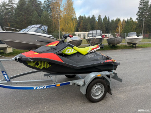 Sea-Doo Spark Trixx 2