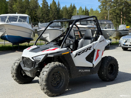 Polaris RZR 200 EFI