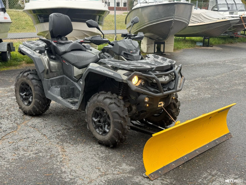 Can-Am Outlander Max 1000 XU+