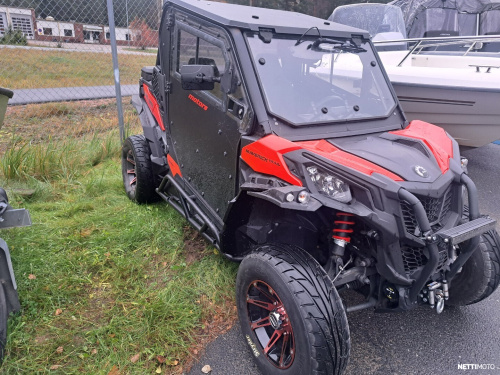 Can-Am Maverick 700 Base