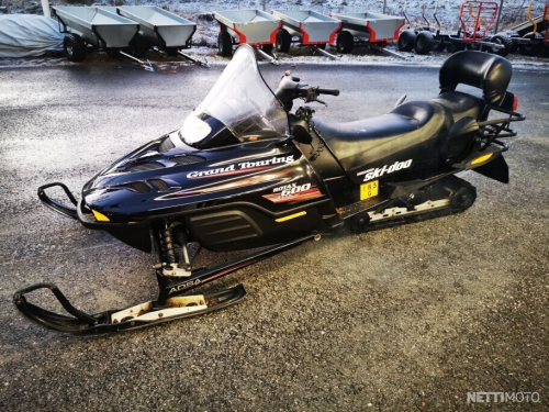 Ski-Doo Grand Touring 600