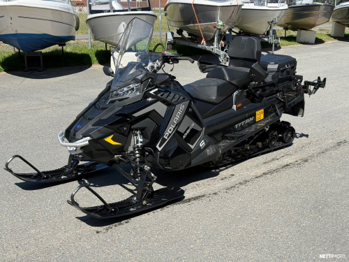 Polaris Titan S4 ProStar Adventure 155”